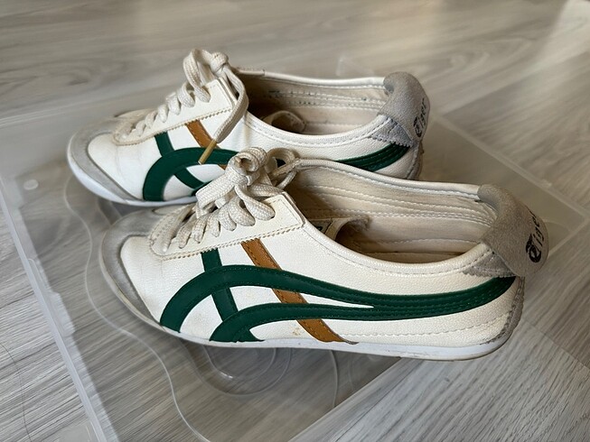 Sneaker tiger
