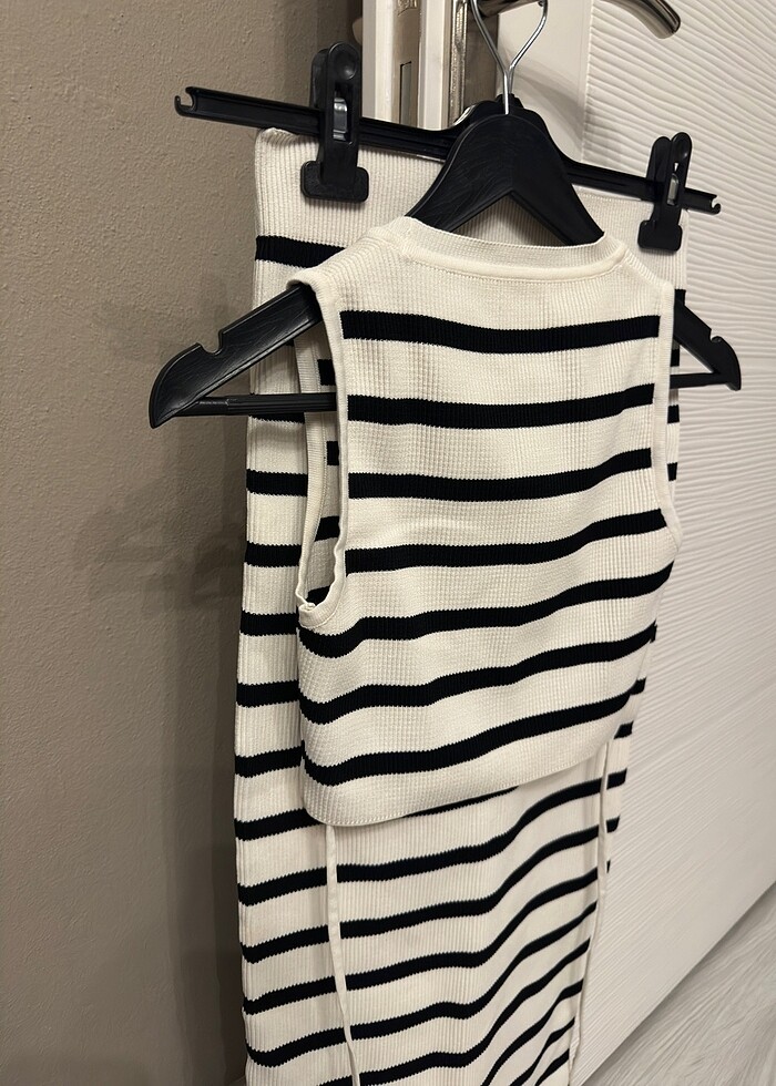 Triko İkili takım çizgili crop-etek - Görsel 3