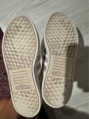 Adidas spor ayakkabı - Görsel 4