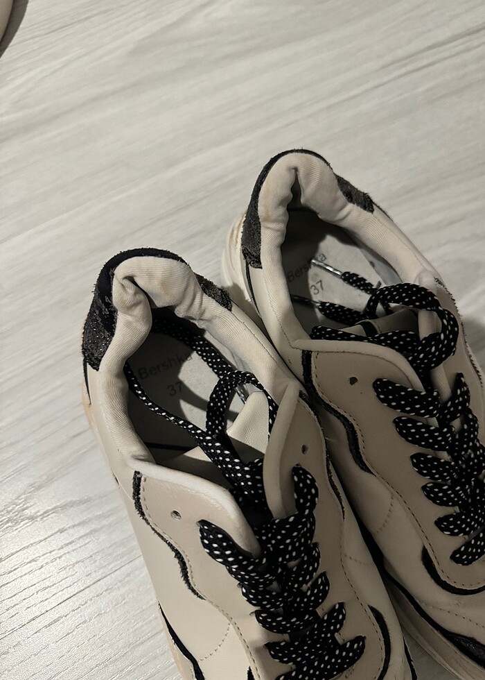 Sneaker krem siyah - Görsel 3