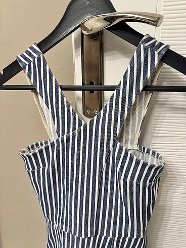 Volan etekli lacivert çizgili elbise - Görsel 2