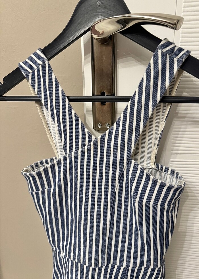 Volan etekli lacivert çizgili elbise - Görsel 2