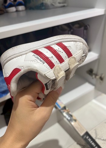 21 Beden beyaz Renk Adidas bebek ayakkabısı