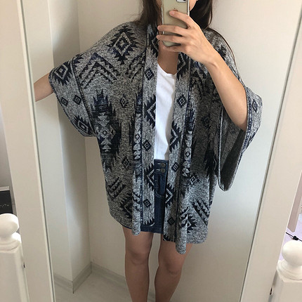 Gri Kimono