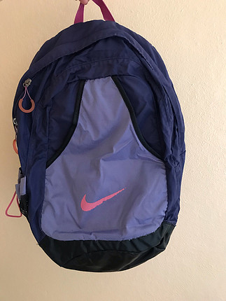 Mor-pembe nike sırt çantası 