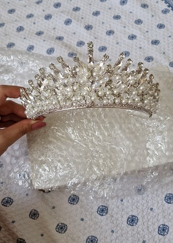 Beyaz incili Gelin Tacı