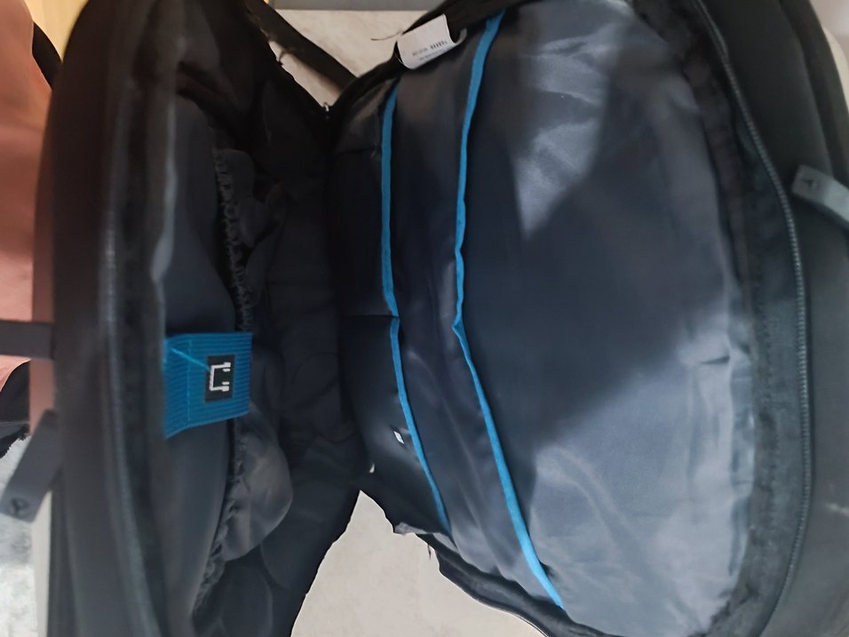 Lenovo Legion Armored II 17" Oyuncu Laptop Sırt Çantası - Görsel 4