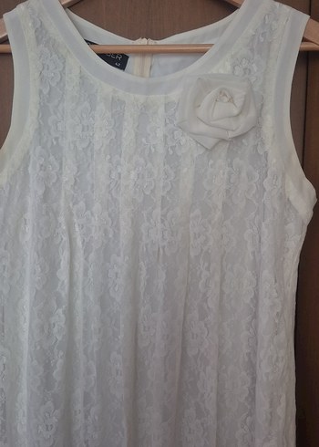 Dantel Detaylı Ekru Kolsuz Midi Elbise - Görsel 3