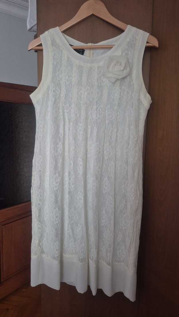 Dantel Detaylı Ekru Kolsuz Midi Elbise - Görsel 2