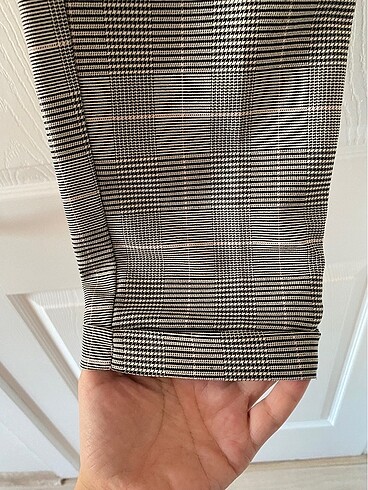 Karali pantolon - Görsel 3