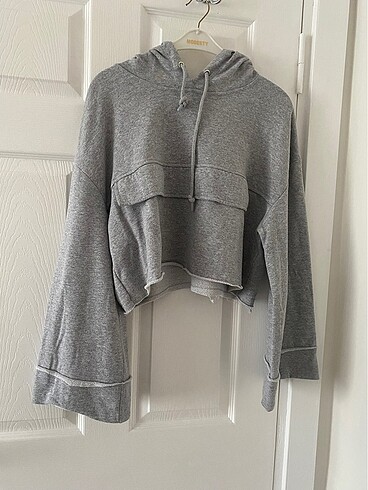 GRİ KAPÜŞONLU SWEAT