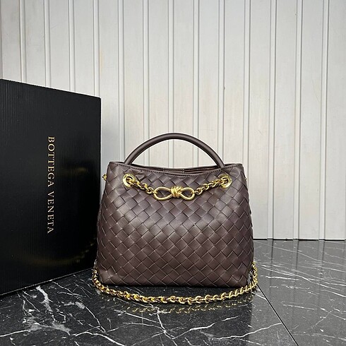 Bottega Veneta Bottega Veneta Andiamo with Chain