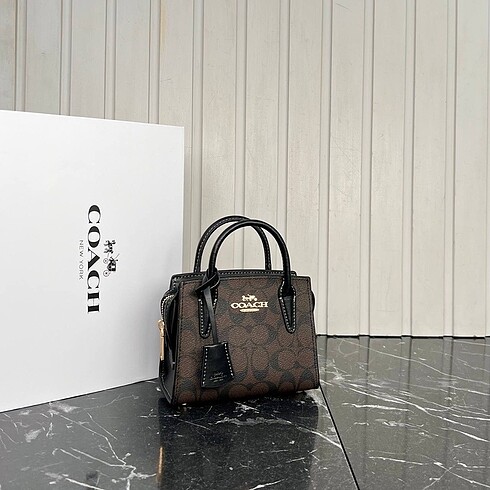 Beden Coach Nano Tote Bag