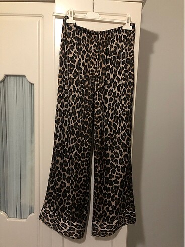 Leopar Desenli Saten Pantolon