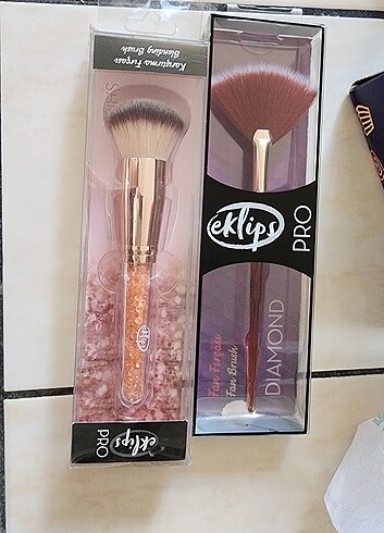 Eklips makyaj fırçaları 