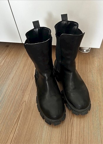 Milla jean ve siyah bot - Görsel 10