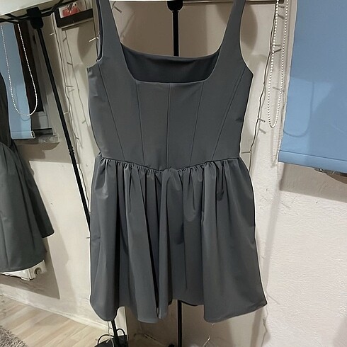 m Beden gri Renk zara elbise