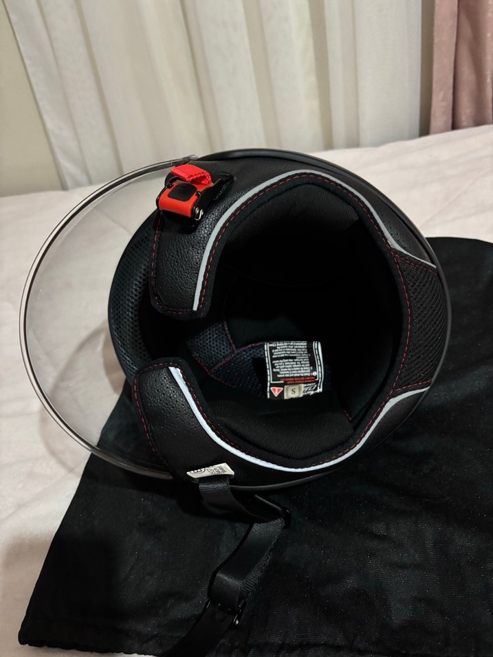 Kilitli Siyah Biker Motosiklet Kaskı - Görsel 5