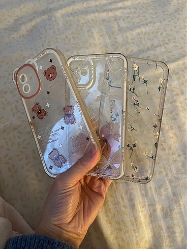 Üç adet iPhone 11 şeffaf kılıf