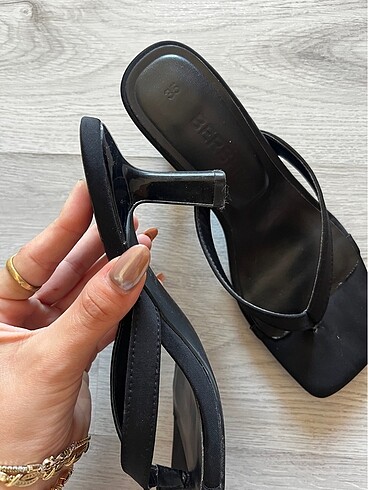 35 Beden SATILDI BERSHKA Terlik