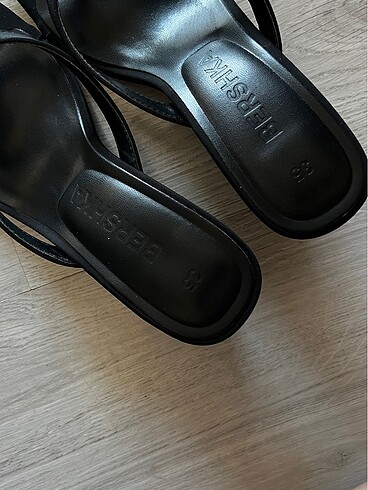 Bershka SATILDI BERSHKA Terlik