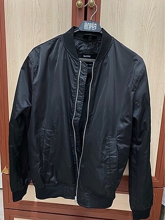 BERSHKA CEKET BOMBER