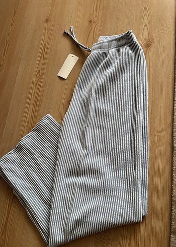 Mavi Çizgili Pantolon