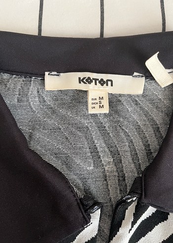 Koton Siyah Zebra Desenli Polo Tişört