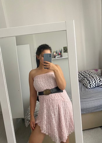 Pembe Dantelli Straplez Midi Elbise