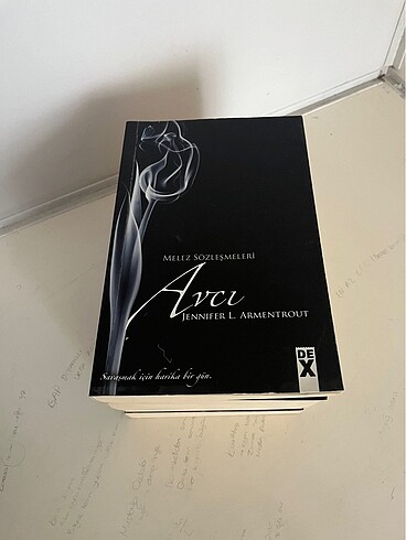 Beden Jennifer Armentrout serisi