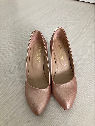 Pudra renk stiletto