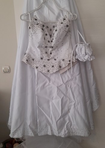 İşlemeli Taşlı Straplez Beyaz gelinlik - Görsel 10