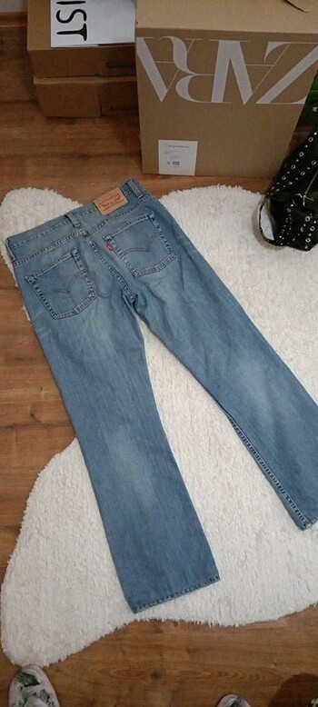 30 Beden mavi Renk Levis kot pantolon