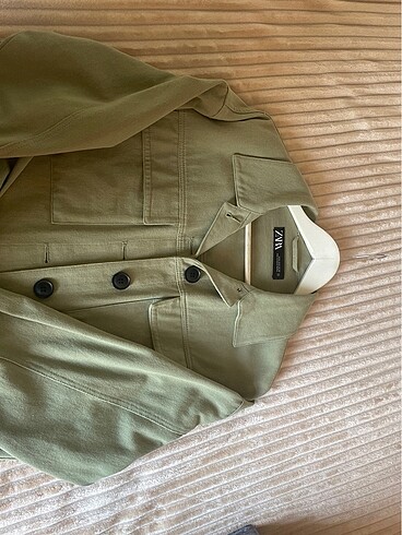 Zara ZARA CROP CEKET M BEDEN