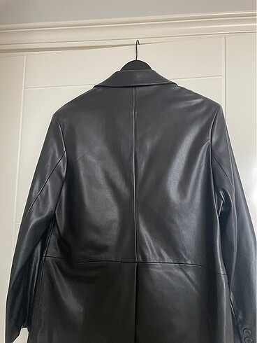 xs Beden siyah Renk BERSHKA DERİ BLAZER VATKALI XS