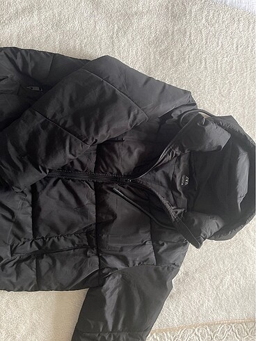 Zara ZARA ŞİŞME MONT M BEDEN SİYAH
