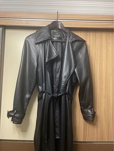 STRADVARIUS S BEDEN TRENÇKOT