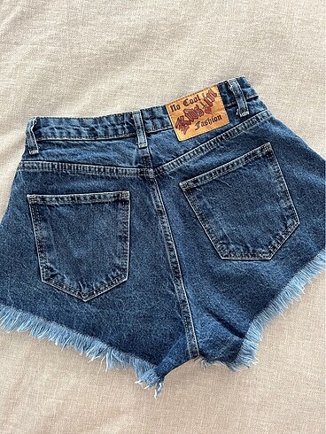 36 Beden Trendyolmilla x Zeynep Tosun Mavi Denim Kot Şort