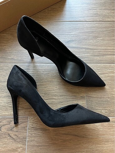 Mango Mango Siyah Süet Asimetrik Stiletto