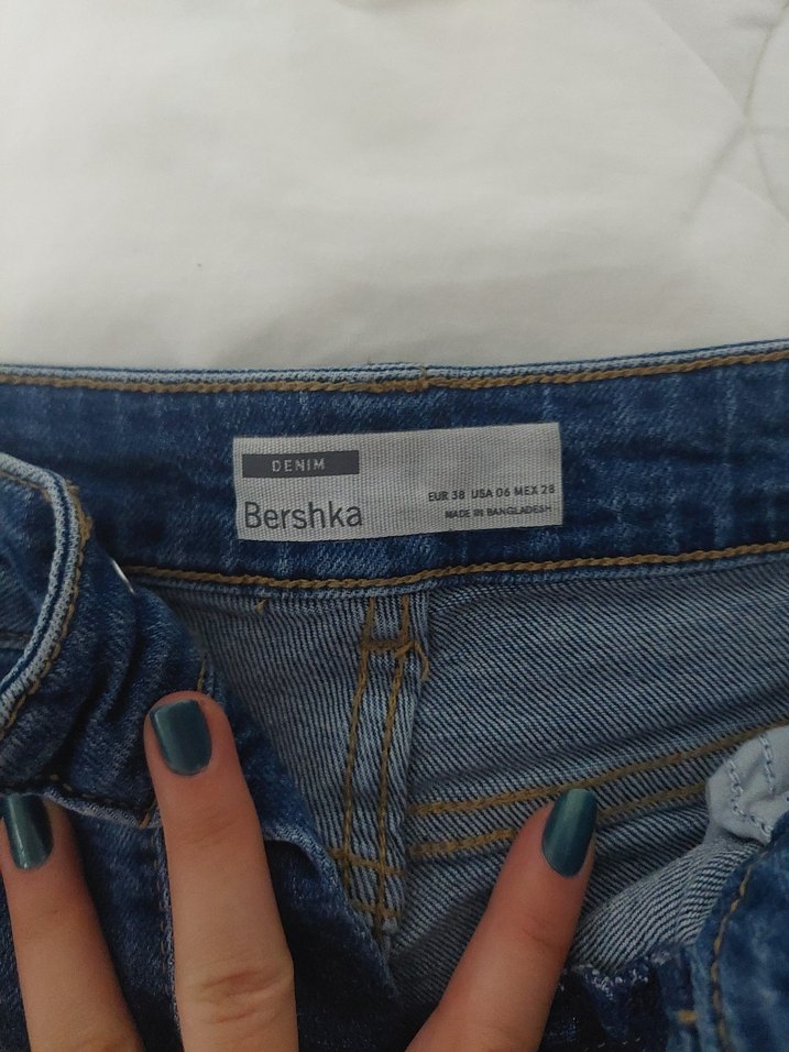 Kadın Lacivert Bol Kesim Kısa Kot Şort - Görsel 2