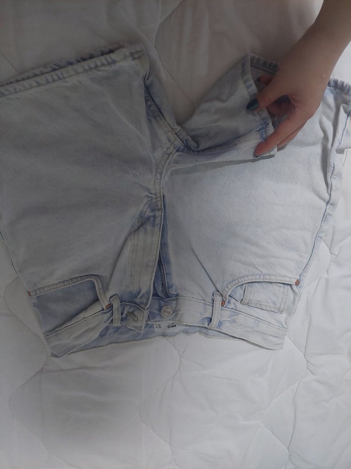 Gri Salaş Mini Denim Şort - Görsel 3