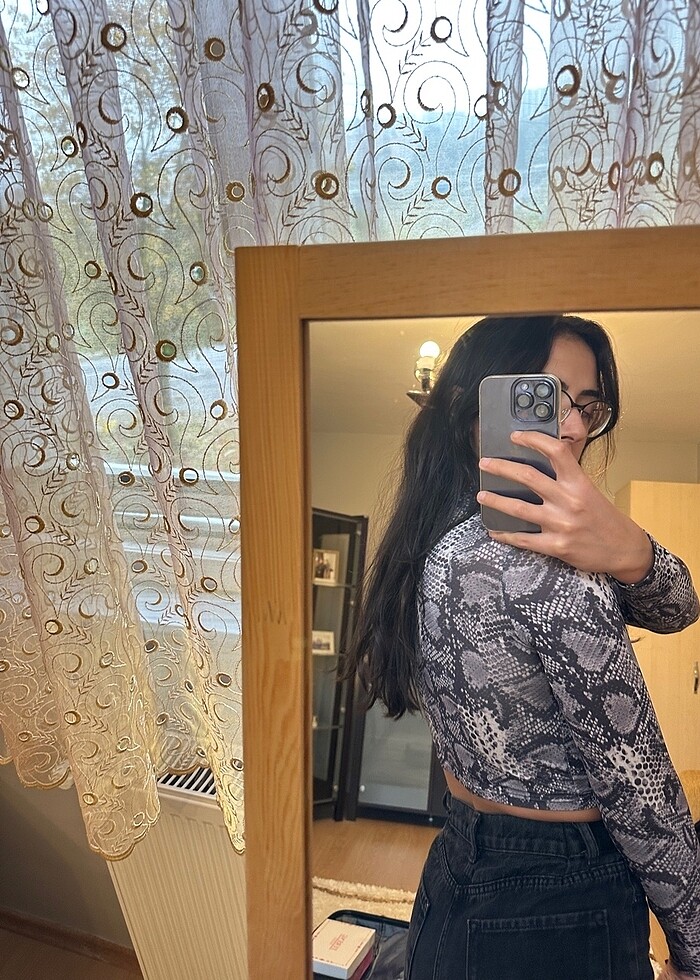 Yılan desenli bluz - Görsel 2