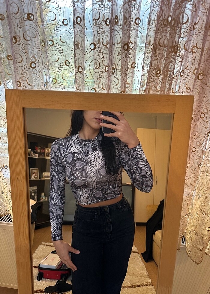 Yılan desenli bluz - Görsel 3