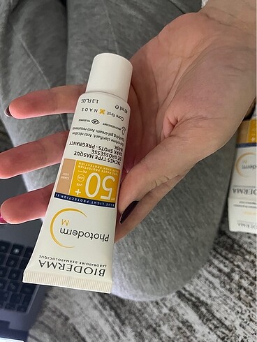 Beden Bioderma renkli güneş kremi