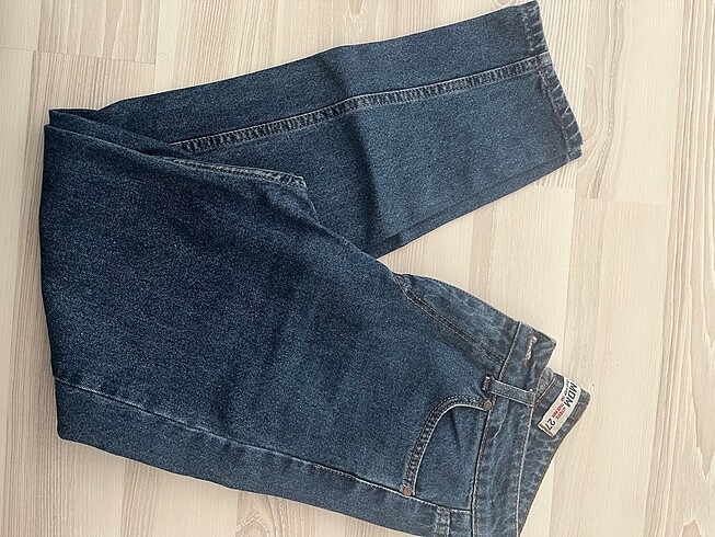 27 Beden Mom jean