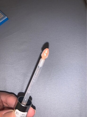 Essence essence lip gloss