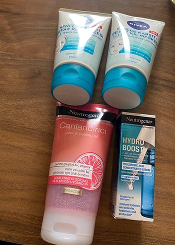 Neutrogena Canlandırıcı Peeling ve Hidrat Serum Seti