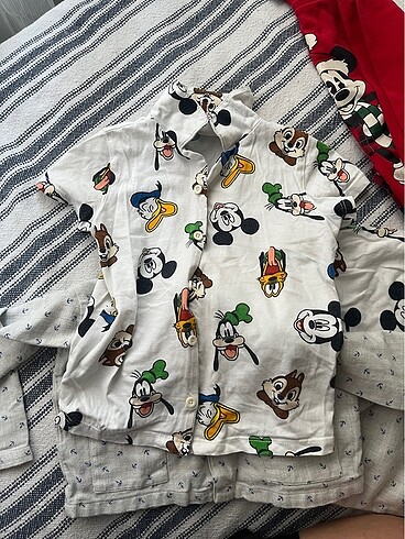 4 Yaş Beden 3 adet pijama takımı