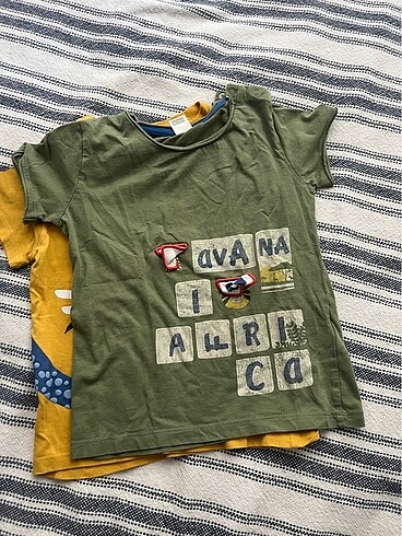 24-36 Ay Beden gri Renk 4 adet tshirt