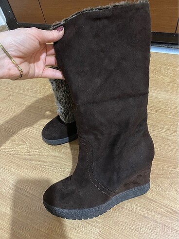 Deichmann Dolgu topuk kürklü bot
